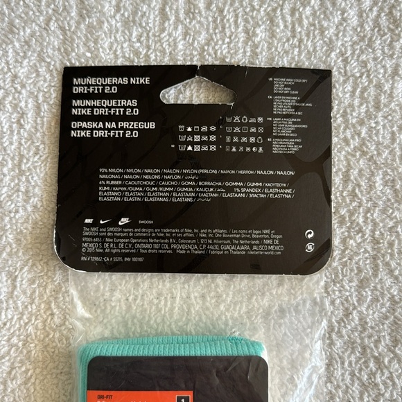 Nike Dri Fit Wristbands 2.0 - Picture 5 of 8